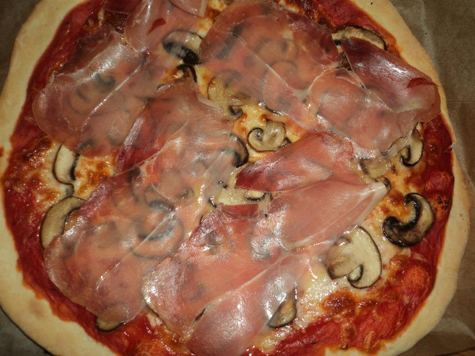 S.E PIZZA REGINA